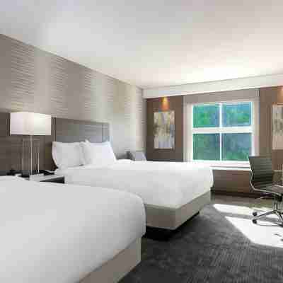 Courtyard by Marriott Edgewater NYC Area Rooms