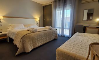 Hôtel Restaurant Atrachjata - Housity