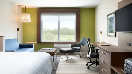 Holiday Inn Express & Suites la Grange - Louisville Area NE