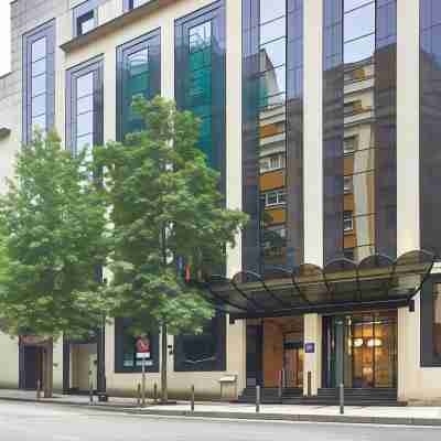 Silken Coliseum Hotel Exterior