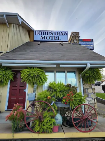 Homestead Motel