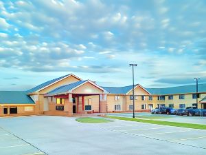 Boarders Inn & Suites by Cobblestone Hotels - Fayette