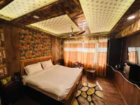 Hotel York Hotels in Karapura