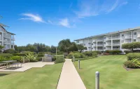 Salt Beachside Resort - Private Apartments by Holiday Management Company Hotels in Kingscliff