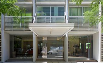 Nido at Quartier del Polo