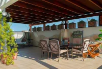 Aurora Rooms