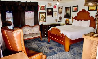 Yosemite Bug Rustic Mountain Resort