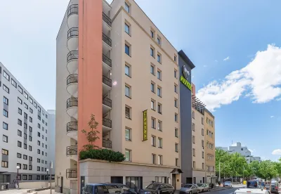 B&B Hotel Lyon Caluire Cité Internationale Hôtels à : Caluire-et-Cuire