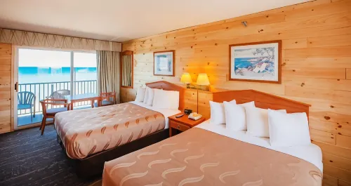 Quality Inn & Suites Mackinaw City Beachfront