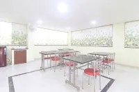 Sri Sai Unique Homestays Kondapur - Apartments