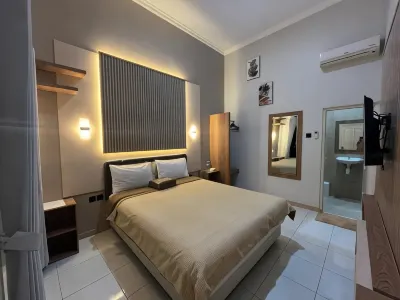 Clover Homestay Hotel dekat Bee Jay Indra Loka