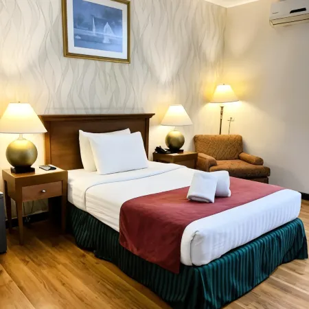 Royal Suites Condotel