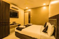 Hotel Golden Crown
