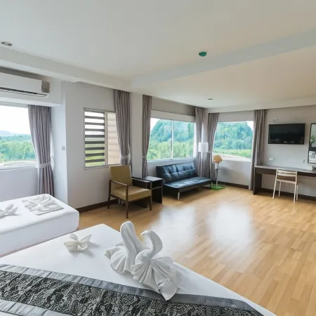 SinKiat Buri Hotel