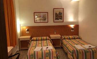 Hostal Carlos III