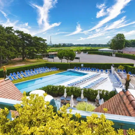 Renaissance Paris Hippodrome de St. Cloud Hotel