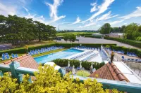 Renaissance Paris Hippodrome de St. Cloud Hotel - Wifi