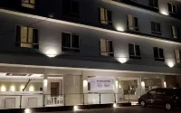 Hart Hotel Premium Rapatmaja