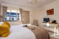 The Tytherleigh Arms Hotels in Chard
