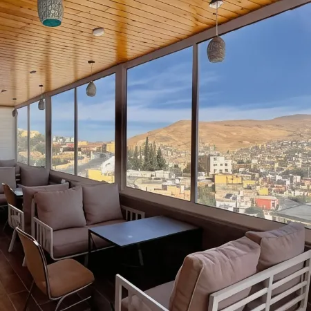 Beit Alshabaan Inn
