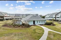 In&Outdoor Pools! Walk to Beach, Restaurants, Entertainment, Tennis