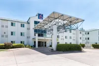 Motel 6 Irving, TX - DFW Airport North