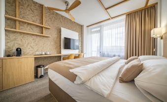 Hotel Adamantino