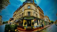 HÔTEL Paris VÉSINET- Logis Hôtel Restaurant Hotels in Bougival