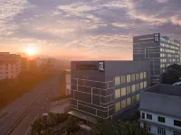 Novotel Guwahati GS Road Отели в г. 
