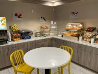 Days Inn by Wyndham Merced/Yosemite Area - breakfast