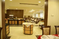 Royal Plaza by Stellar Hotels, Yerevan - فطور