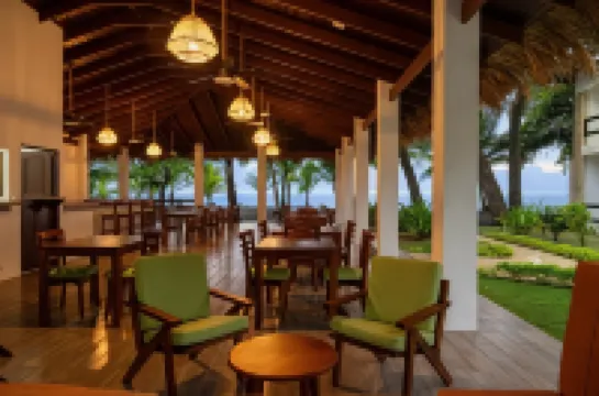 Fuego del Sol Beachfront Hotel Hotels in Playa Hermosa