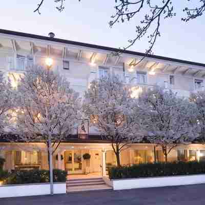 瑪耶斯塔雷飯店 Hotel Exterior