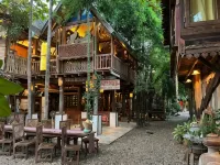 BaanBooLoo Village