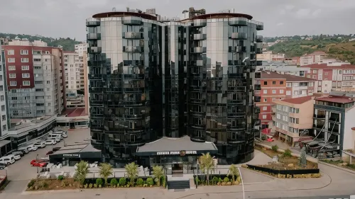 Konak Park Hotel فنادق في Kasustu Mahallesi