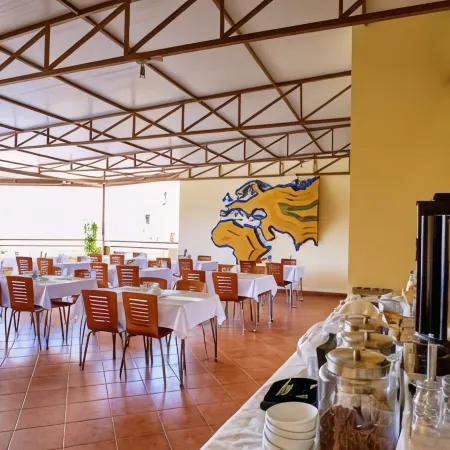 Veronica Hotel