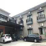 Cemara Guest House Syariah Kertajati Hotels in Babakan