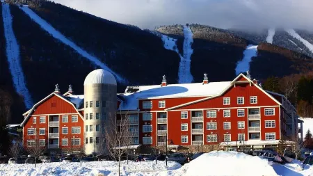 Warren VT Chalet for Ski, Summer + Fall Fun, WIFI Отели рядом с достопримечательностью «Шугарбуш Резорт»