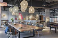 Moxy Hamburg City Отели в г. Гамбург