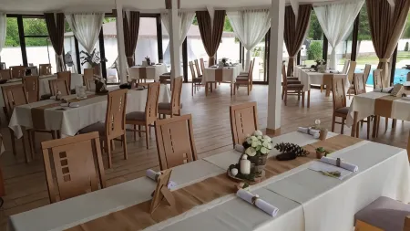 Sps Hotel Отели рядом с достопримечательностью «Plovdiv Old Town»