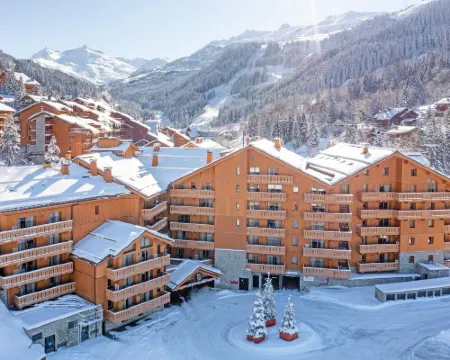 Résidence Pierre & Vacances Premium l'Hévana Hotels in Meribel