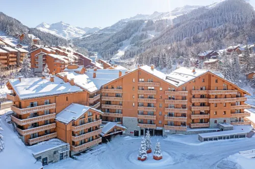 Résidence Pierre & Vacances Premium l'Hévana Hotels in Meribel