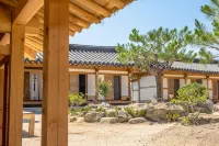Hanok 1st Street Hotels in Gyeongju