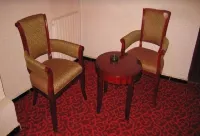 ホテル モンパルナス のホテル