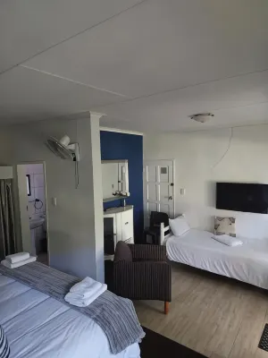 Wayside Lodge
