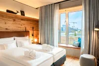 Me and All Hotel Kiel, by Hyatt