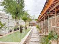 Bungalow Cafe Gili Beachfront Hotels near Gili Islands