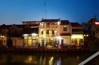 Wayfarer Guest House Jonker Street Melaka by Heystay Management Hotel di 