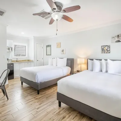 Hotel Sol Hotels near Redington Beach