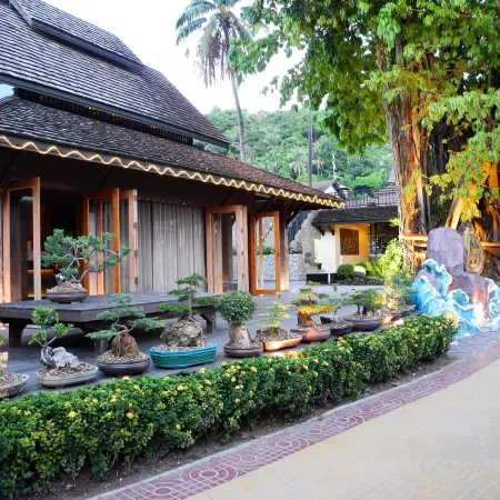Phi Phi Banyan Villa